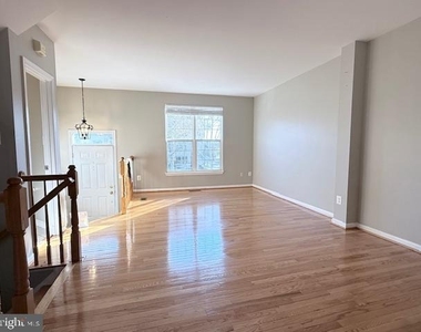 43046 Francis Square - Photo Thumbnail 14