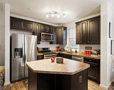 21191 Mcfadden Square - Photo Thumbnail 6
