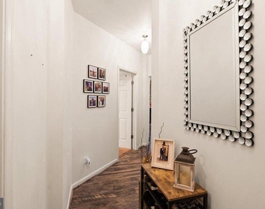 21191 Mcfadden Square - Photo Thumbnail 3