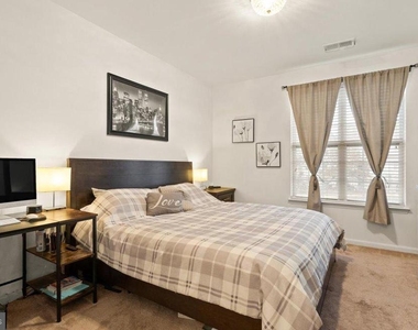 21191 Mcfadden Square - Photo Thumbnail 10