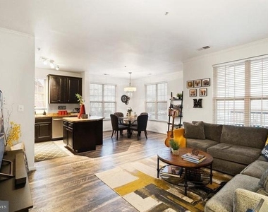 21191 Mcfadden Square - Photo Thumbnail 4