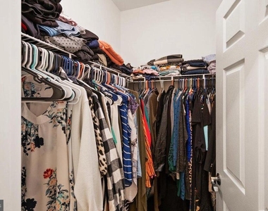21191 Mcfadden Square - Photo Thumbnail 12