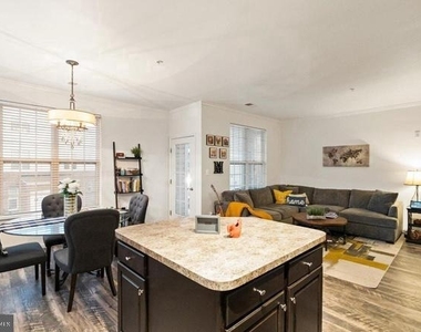 21191 Mcfadden Square - Photo Thumbnail 7
