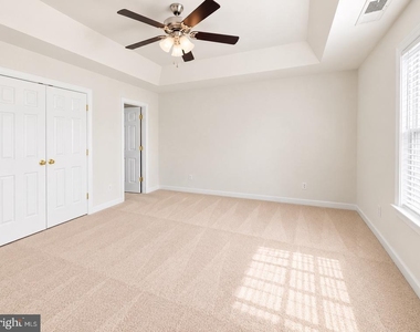 13677 Venturi Lane - Photo Thumbnail 9