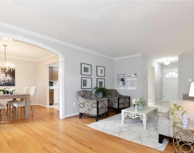 1606 Mary Ellen Court - Photo Thumbnail 8
