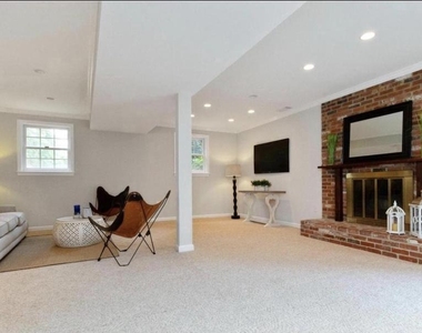 1606 Mary Ellen Court - Photo Thumbnail 29