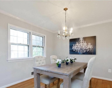 1606 Mary Ellen Court - Photo Thumbnail 11