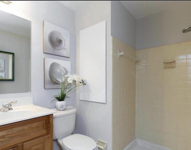 1606 Mary Ellen Court - Photo Thumbnail 26