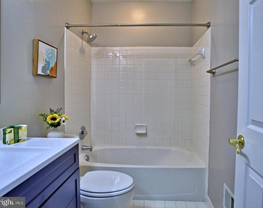 4633 Battenburg Lane - Photo Thumbnail 26