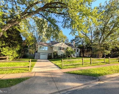 1919 Youngblood Street - Photo Thumbnail 60