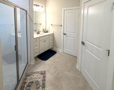 14558 George Carter Way - Photo Thumbnail 9