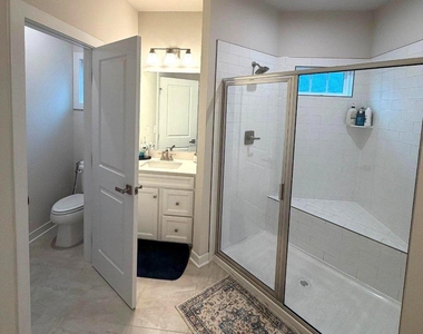14558 George Carter Way - Photo Thumbnail 8