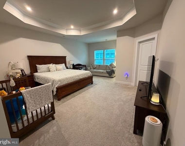 14558 George Carter Way - Photo Thumbnail 6