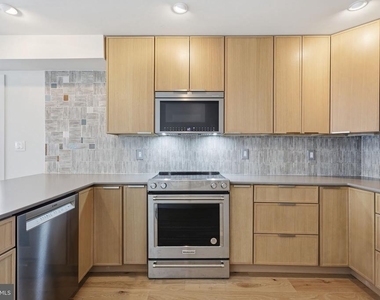 11216 S Shore Road - Photo Thumbnail 24
