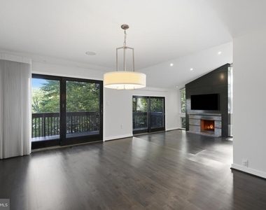 11322 Dockside Circle - Photo Thumbnail 17