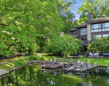 11322 Dockside Circle - Photo Thumbnail 42