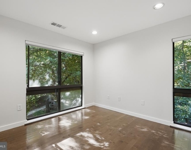 11322 Dockside Circle - Photo Thumbnail 29