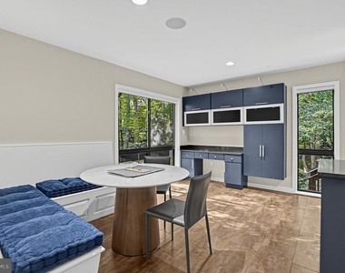11322 Dockside Circle - Photo Thumbnail 12