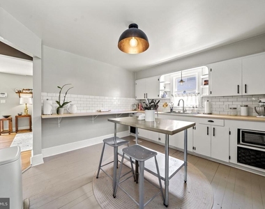 126 Ridgeway Street - Photo Thumbnail 6
