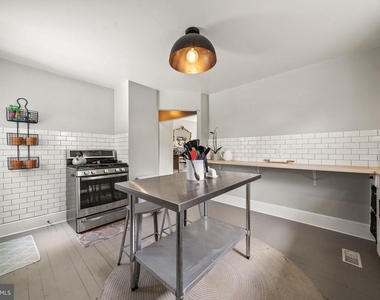 126 Ridgeway Street - Photo Thumbnail 5