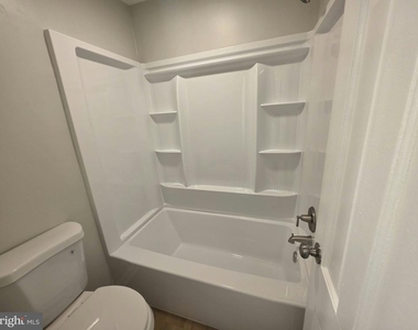 125 E Williams Street - Photo Thumbnail 10