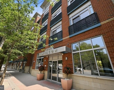 1800 Wilson Boulevard - Photo Thumbnail 18