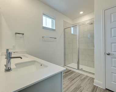 17813 Bassano Ave - Photo Thumbnail 11