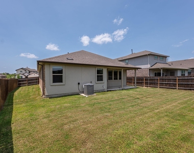 17813 Bassano Ave - Photo Thumbnail 27