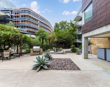 800 W 5th St - Photo Thumbnail 10