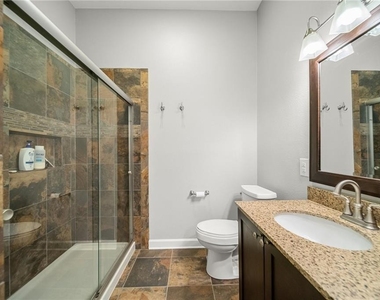 2802 Nueces St - Photo Thumbnail 5