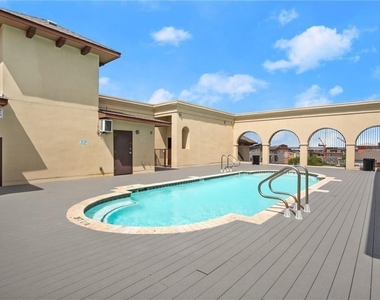 2505 San Gabriel St - Photo Thumbnail 1
