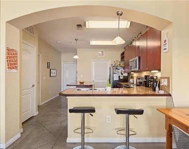 2505 San Gabriel St - Photo Thumbnail 3