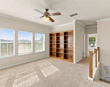 501 Rolling Green Dr - Photo Thumbnail 25