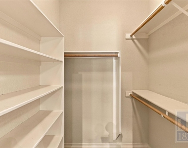 501 Rolling Green Dr - Photo Thumbnail 23