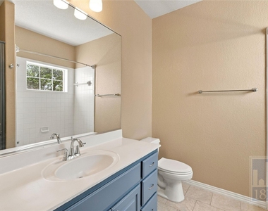 501 Rolling Green Dr - Photo Thumbnail 30