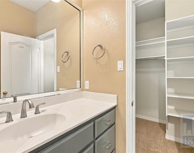 501 Rolling Green Dr - Photo Thumbnail 19