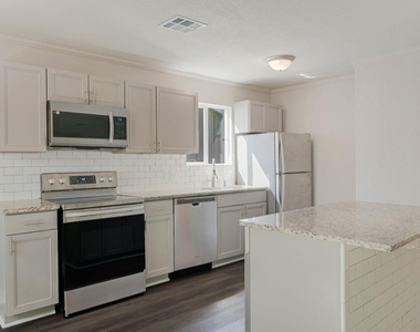 5007 Pepper Ln - Photo Thumbnail 6