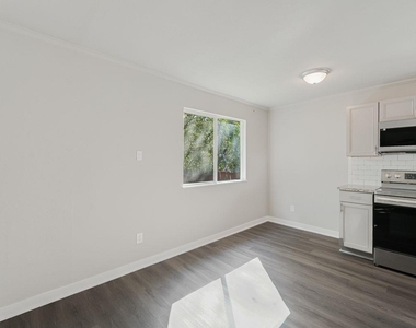 5007 Pepper Ln - Photo Thumbnail 5