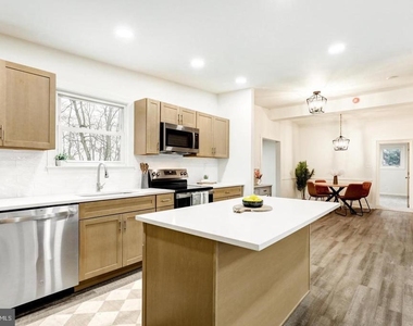904 S Chester Road - Photo Thumbnail 6