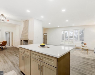 904 S Chester Road - Photo Thumbnail 7