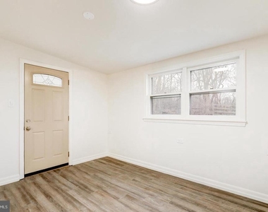 904 S Chester Road - Photo Thumbnail 16
