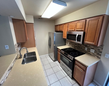 106 E 30th St - Photo Thumbnail 1