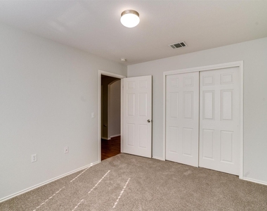 1405 Anise Dr - Photo Thumbnail 13