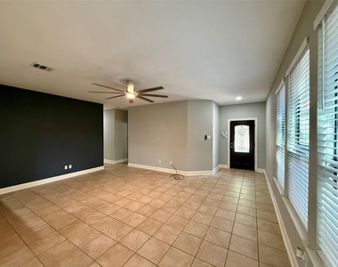 513 Tyree Rd - Photo Thumbnail 3