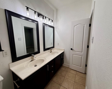 513 Tyree Rd - Photo Thumbnail 12