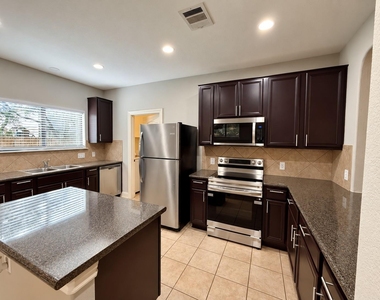 513 Tyree Rd - Photo Thumbnail 4