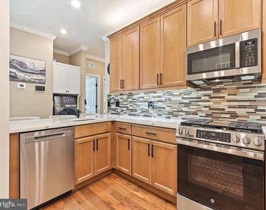 16421 River View Circle - Photo Thumbnail 5