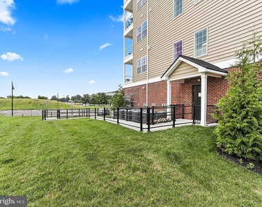 16421 River View Circle - Photo Thumbnail 1