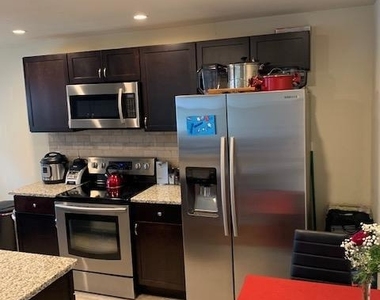 95 Linden Avenue - Photo Thumbnail 8