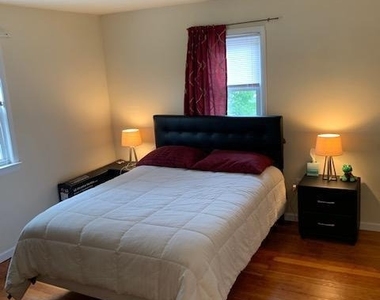 95 Linden Avenue - Photo Thumbnail 13